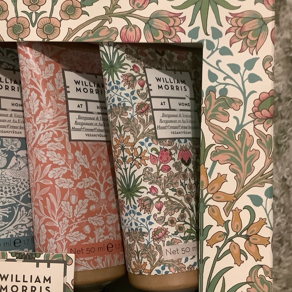 William Morris At Home Scented Bergamot Vetiver Luxury  Hand Creams Set 4 NWT - Picture 15 of 16